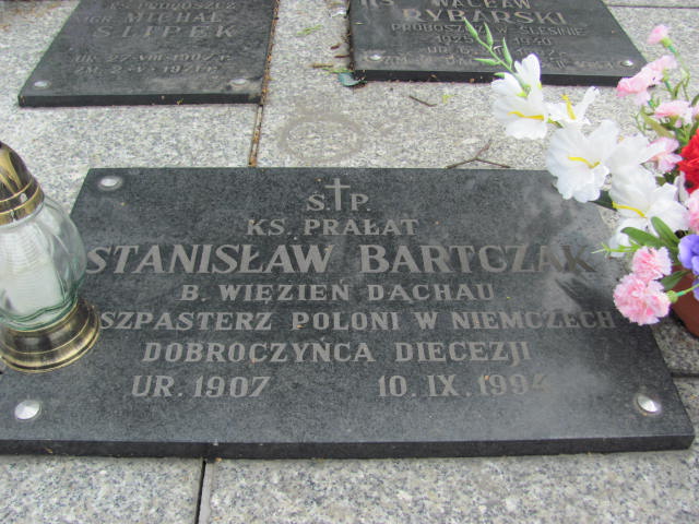 Ireneusz Kaźmierski 1929 Ślesin - Grobonet - Wyszukiwarka osób pochowanych